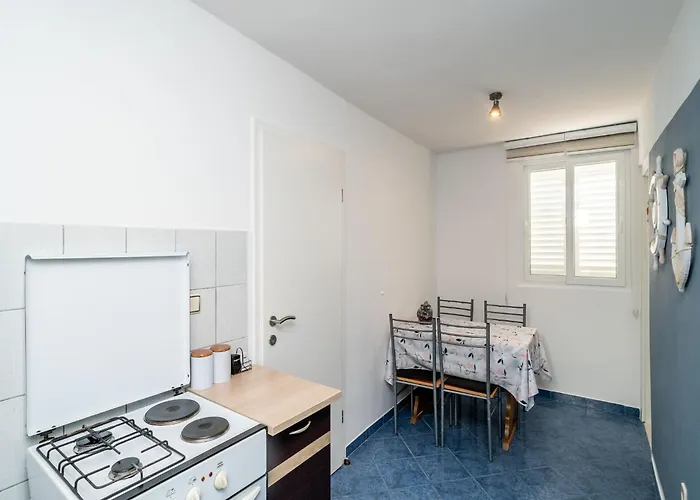 & Alan - Double With Shared Bathroom 1 Lägenhet