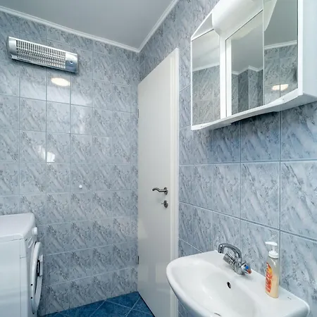 & Alan - Double With Shared Bathroom 1 * Dubrovník