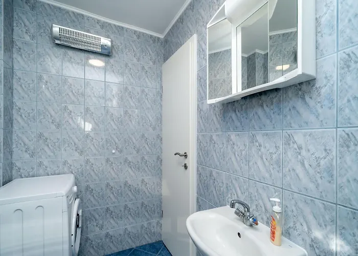 & Alan - Double With Shared Bathroom 1 * Dubrovník