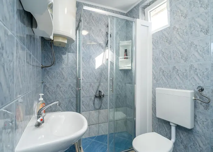 & Alan - Double With Shared Bathroom 1 * Dubrovník